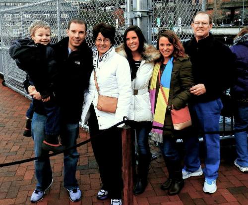 The Evans and Frazer families in Seattle for Christmas 2013