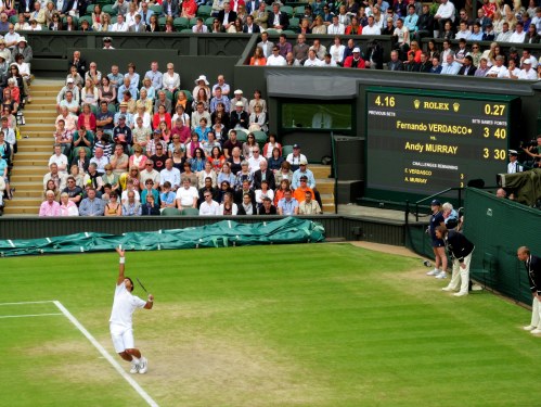 Fernando Verdasco serving in the 5 setter against Andy Murray in 2013